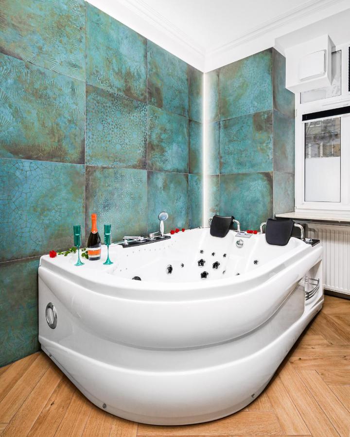 Jacuzzi & Bike Apartment, 克拉科夫 外观 照片