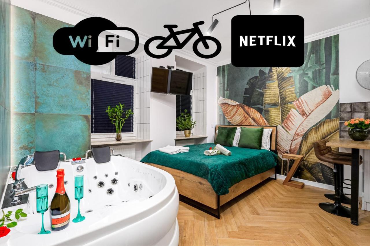 Jacuzzi & Bike Apartment, 克拉科夫 外观 照片